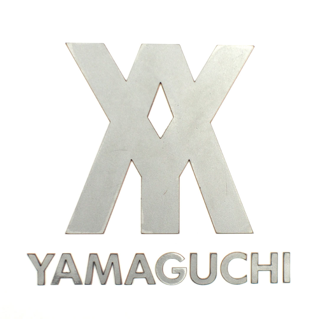 埼玉県吉川市 金属加工の町工場 有限会社山口製作所 オリジナル店舗デザイン什器・オブジェ｜切文字／レーザー加工