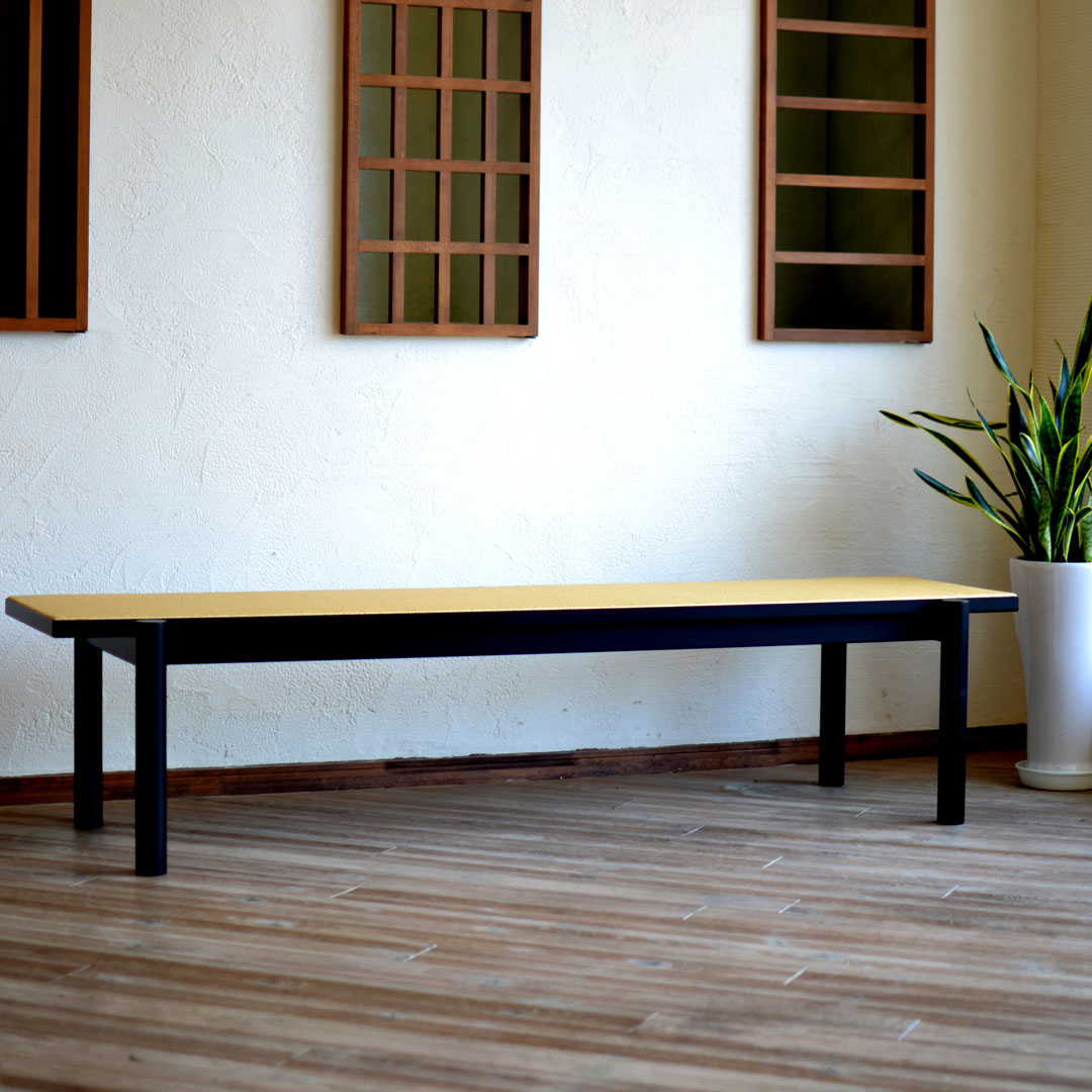 埼玉県吉川市 金属加工の町工場 有限会社山口製作所 オリジナル店舗デザイン什器・オブジェ｜畳のベンチ／鉄の家具