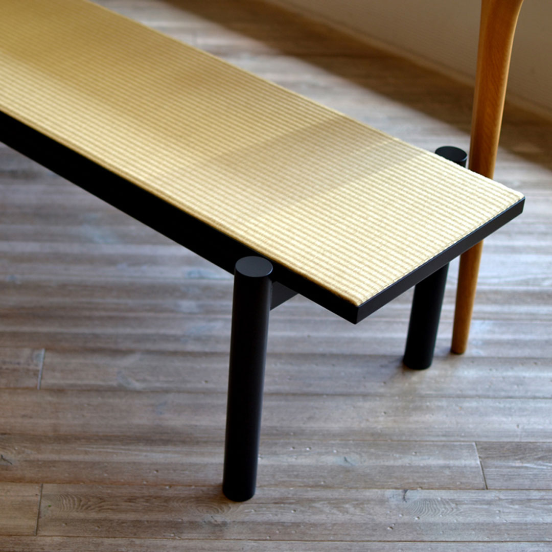 埼玉県吉川市 金属加工の町工場 有限会社山口製作所 オリジナル店舗デザイン什器・オブジェ｜畳のベンチ／鉄の家具